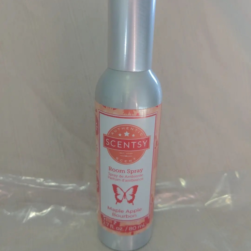 Scentsy Room Spray - Maple Apple Bourbon